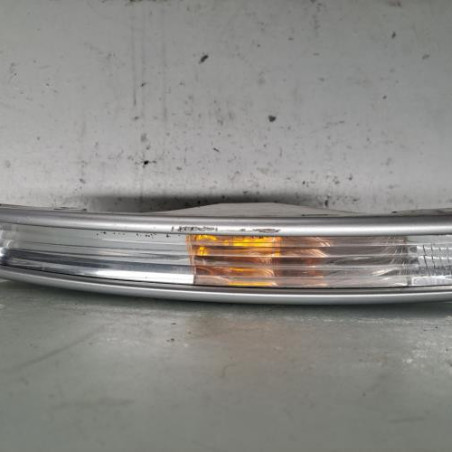 Optique avant secondaire droit (feux)(clignotant) VOLKSWAGEN PASSAT 5 Photo n°1