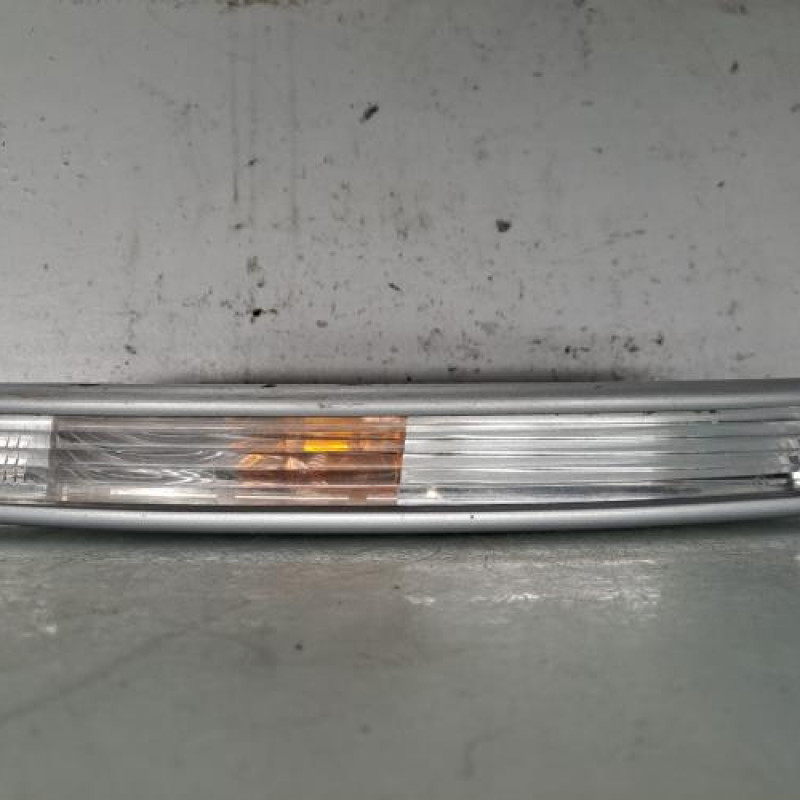 Optique avant secondaire gauche (feux)(clignotant) VOLKSWAGEN PASSAT 5
