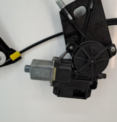 Leve vitre electrique avant droit VOLKSWAGEN POLO 5 Photo n°4