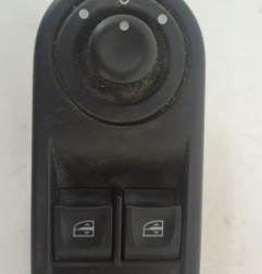 Interrupteur de leve vitre avant gauche RENAULT CLIO 4