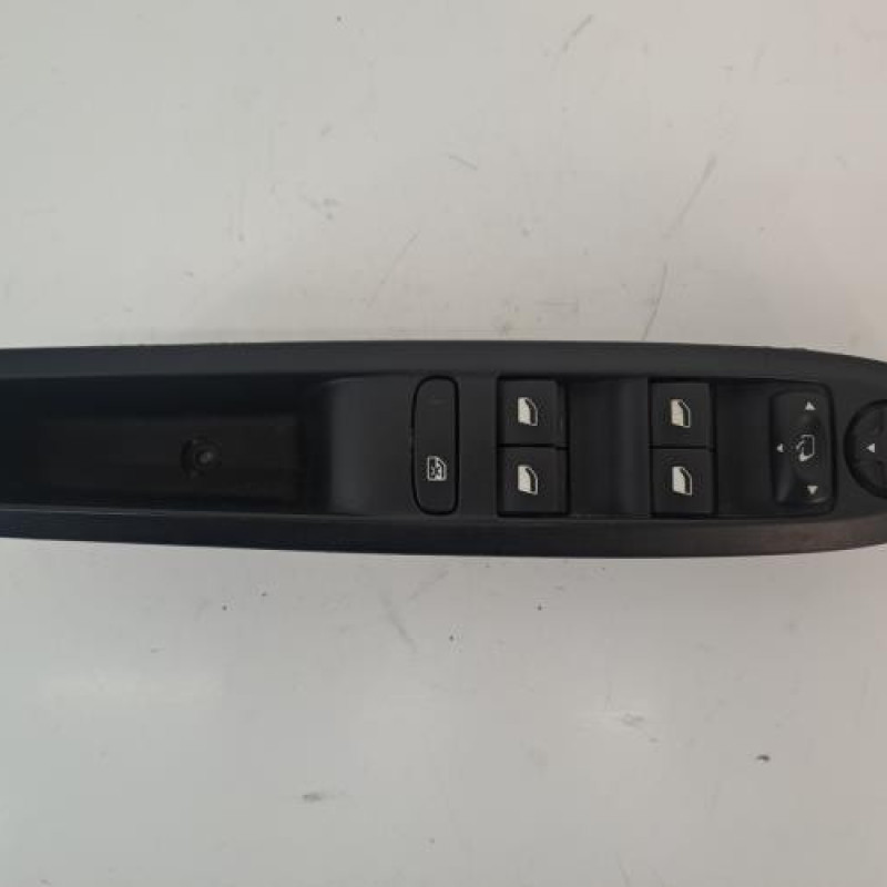 Interrupteur de leve vitre avant gauche CITROEN C4 2