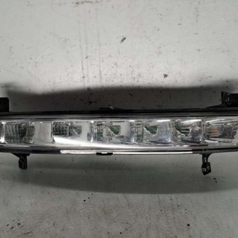 Feu diurne avant droit CITROEN C4 PICASSO 1 Feu diurne avant droit CITROEN C4 PICASSO 1