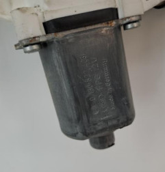 Leve vitre electrique avant droit BMW SERIE 3 E92 Photo n°4