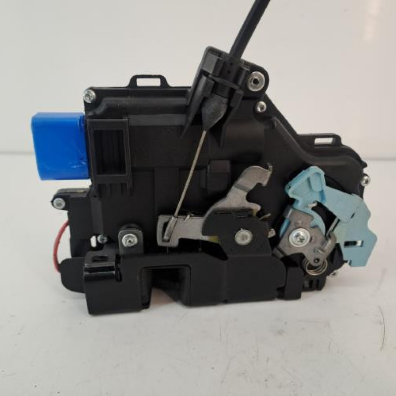 Serrure avant droit VOLKSWAGEN TOURAN 2