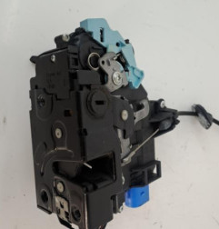 Serrure arriere gauche VOLKSWAGEN TOURAN 2 Photo n°3