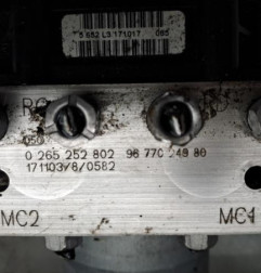 Bloc ABS (freins anti-blocage) CITROEN C4 2 Photo n°4