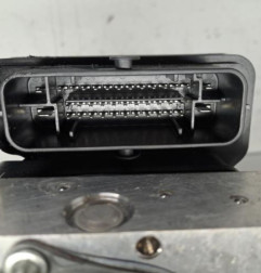 Bloc ABS (freins anti-blocage) AUDI A1 2 Photo n°3