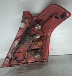 Feu arriere principal gauche (feux) SUZUKI SWIFT 3 Photo n°3