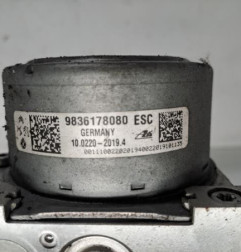 Bloc ABS (freins anti-blocage) PEUGEOT 208 2 Photo n°4