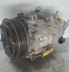 Compresseur clim CITROEN C4 GRAND PICASSO 1 Photo n°1