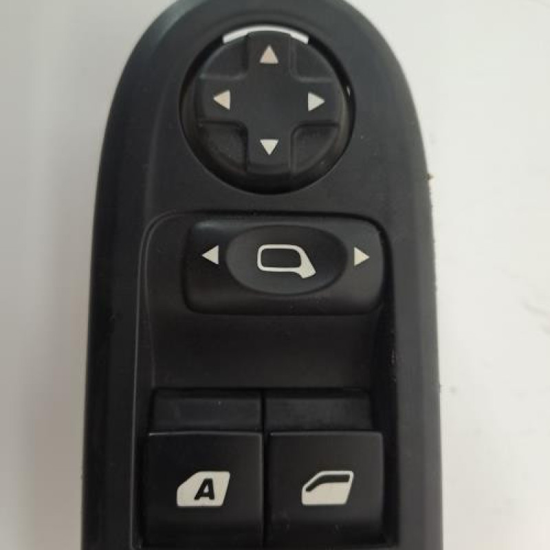 Interrupteur de leve vitre avant gauche CITROEN C3 2
