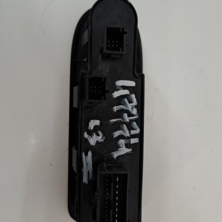 Interrupteur de leve vitre avant gauche CITROEN C3 2