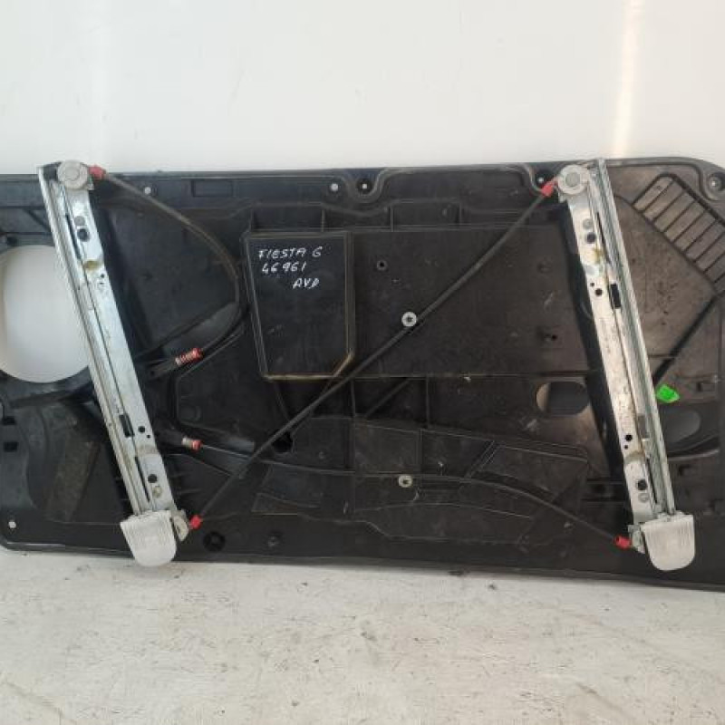 Leve vitre electrique avant droit FORD FIESTA 6