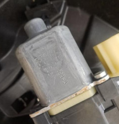 Leve vitre electrique avant droit FORD FIESTA 6 Photo n°5