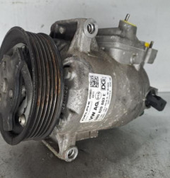 Compresseur clim VOLKSWAGEN POLO 5 Photo n°1