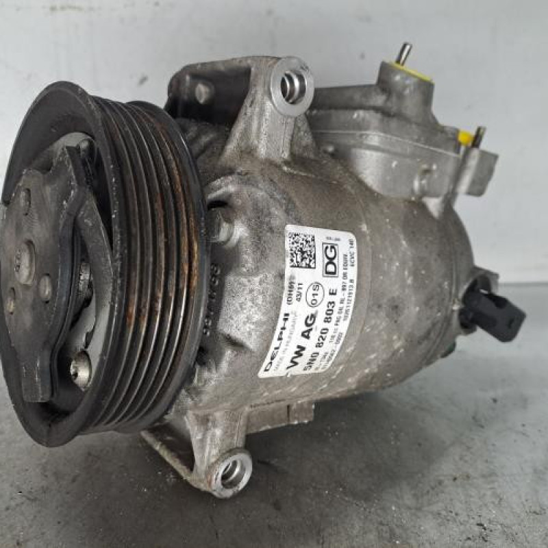 Compresseur clim VOLKSWAGEN POLO 5