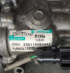 Compresseur clim FORD FIESTA 5 Photo n°3