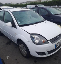 Compresseur clim FORD FIESTA 5 Photo n°4