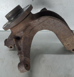 Fusee avant gauche RENAULT MEGANE 2