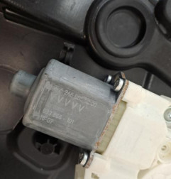 Leve vitre electrique avant droit MERCEDES CLASSE A 176 Photo n°5