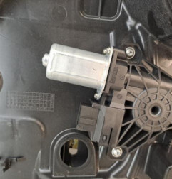 Leve vitre electrique arriere droit MERCEDES CLASSE A 176 Photo n°3