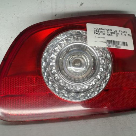 Feu arriere secondaire droit (feux) VOLKSWAGEN PASSAT 5 Photo n°1