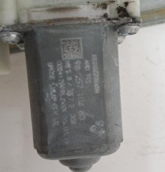 Leve vitre electrique arriere droit PEUGEOT 308 2 Photo n°4