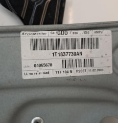 Leve vitre electrique avant droit VOLKSWAGEN TOURAN 1 Photo n°3