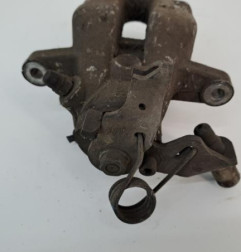 Etrier arriere droit (freinage) PEUGEOT 2008 1 Photo n°4