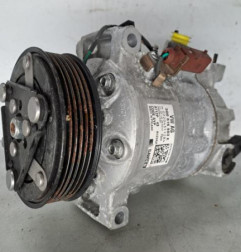 Compresseur clim AUDI A1 2 Photo n°1