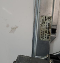 Leve vitre electrique arriere gauche PEUGEOT 3008 1