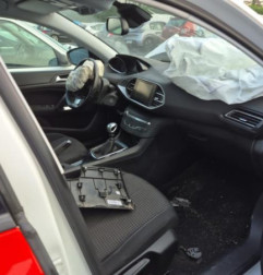 Malle/Hayon arriere PEUGEOT 308 2 Photo n°5