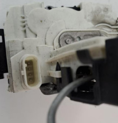 Serrure avant gauche MERCEDES CLASSE A 176 Photo n°4