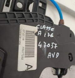 Serrure avant droit MERCEDES CLASSE A 176 Photo n°4