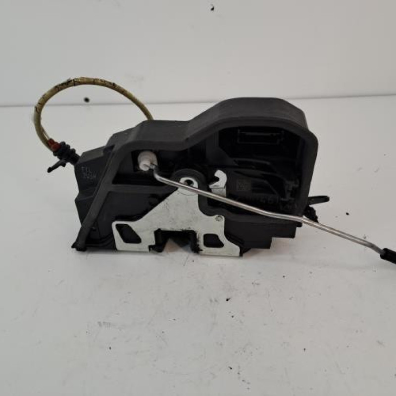 Serrure avant gauche BMW SERIE 1 E87