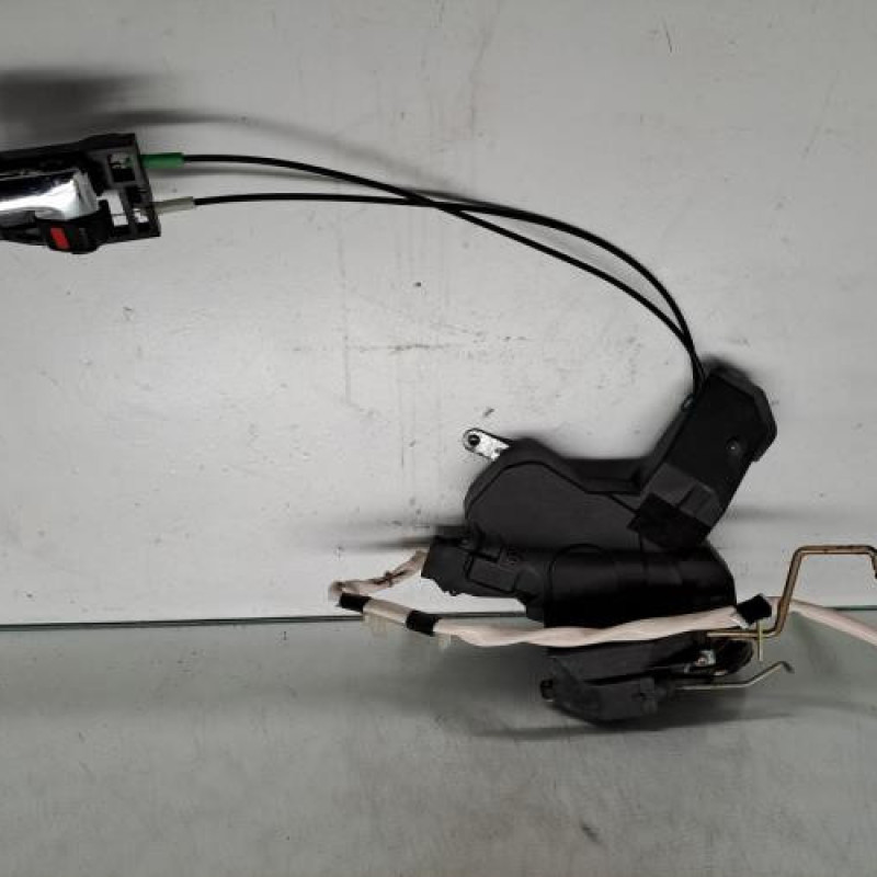 Serrure avant gauche TOYOTA MR3