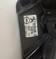 Leve vitre electrique arriere droit PEUGEOT 208 2 Photo n°3