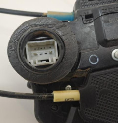 Serrure arriere gauche TOYOTA RAV4 4 Photo n°4