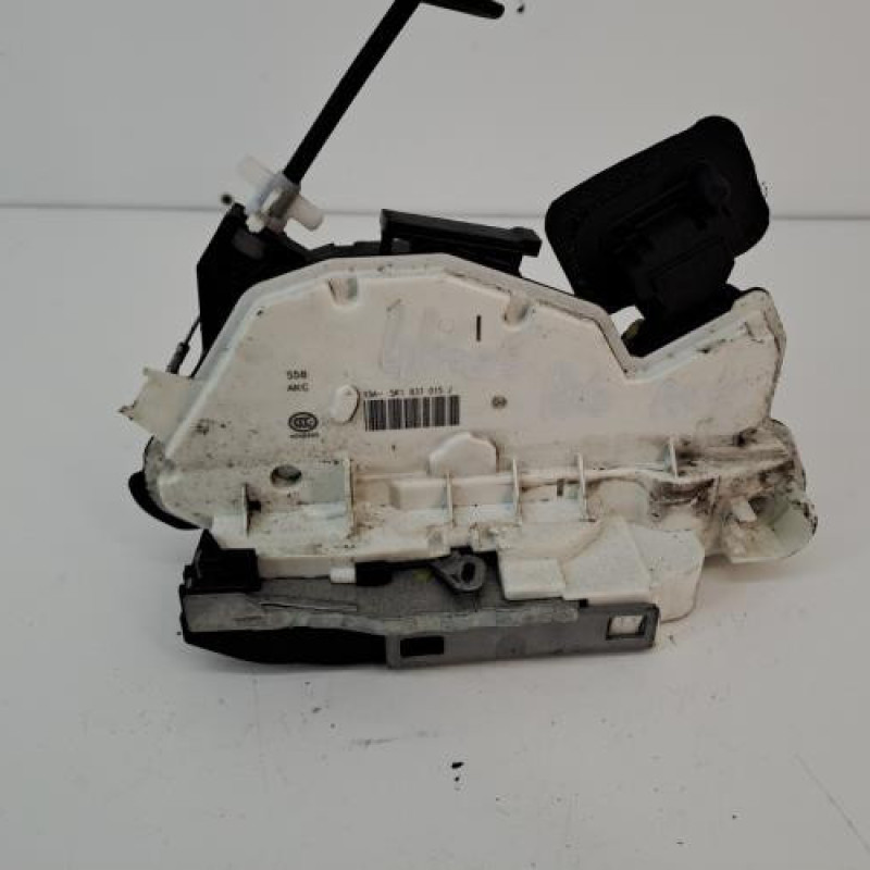 Serrure avant gauche VOLKSWAGEN POLO 5