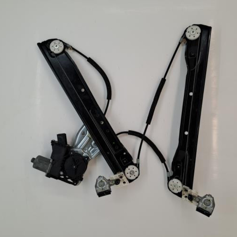 Leve vitre electrique avant droit OPEL MERIVA B