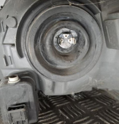 Optique avant principal droit (feux)(phare) TOYOTA YARIS 1 Photo n°4