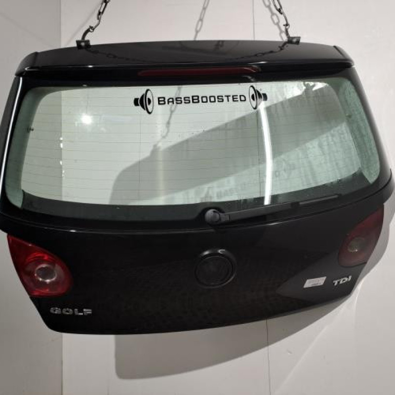 Malle/Hayon arriere VOLKSWAGEN GOLF 5