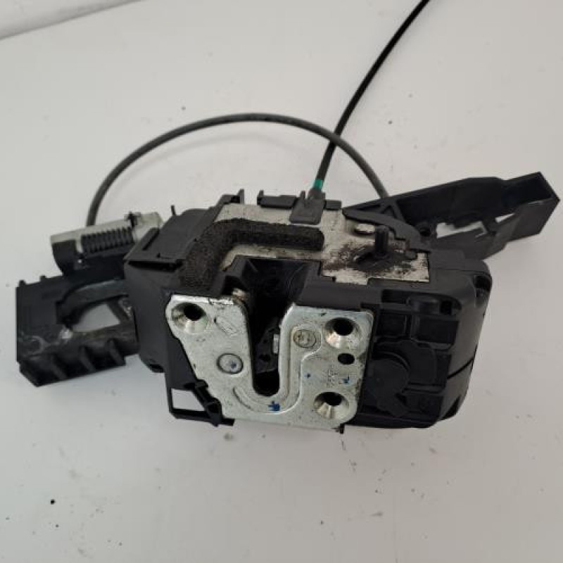Serrure arriere gauche NISSAN QASHQAI 1