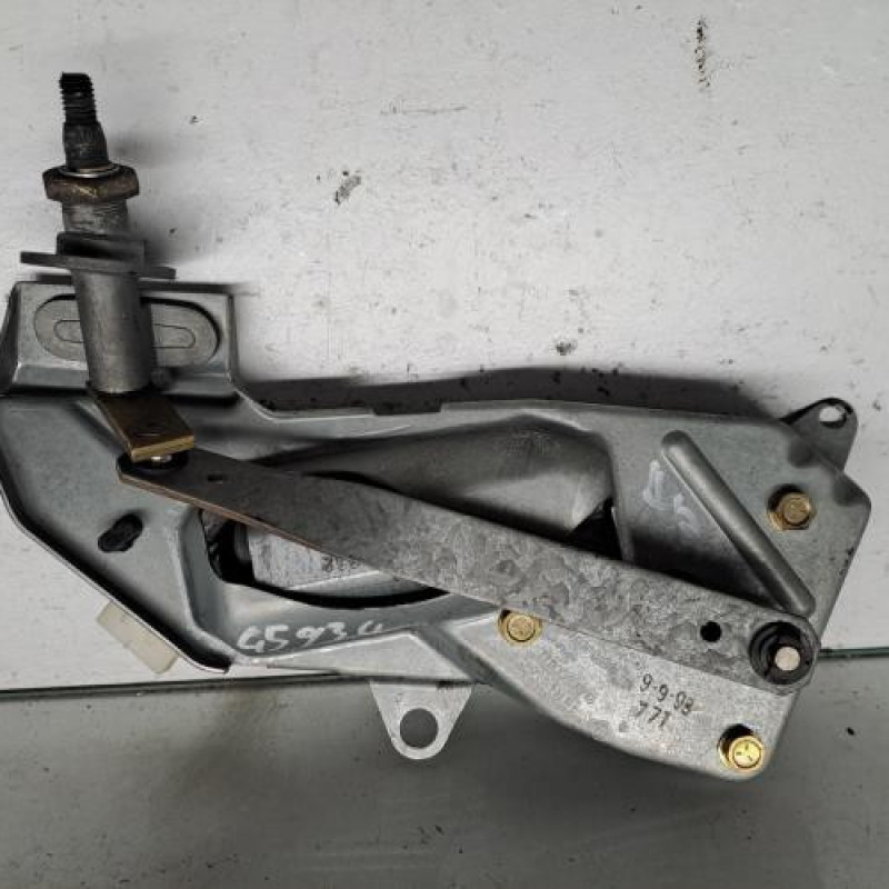 Moteur essuie glace arriere RENAULT MEGANE 1