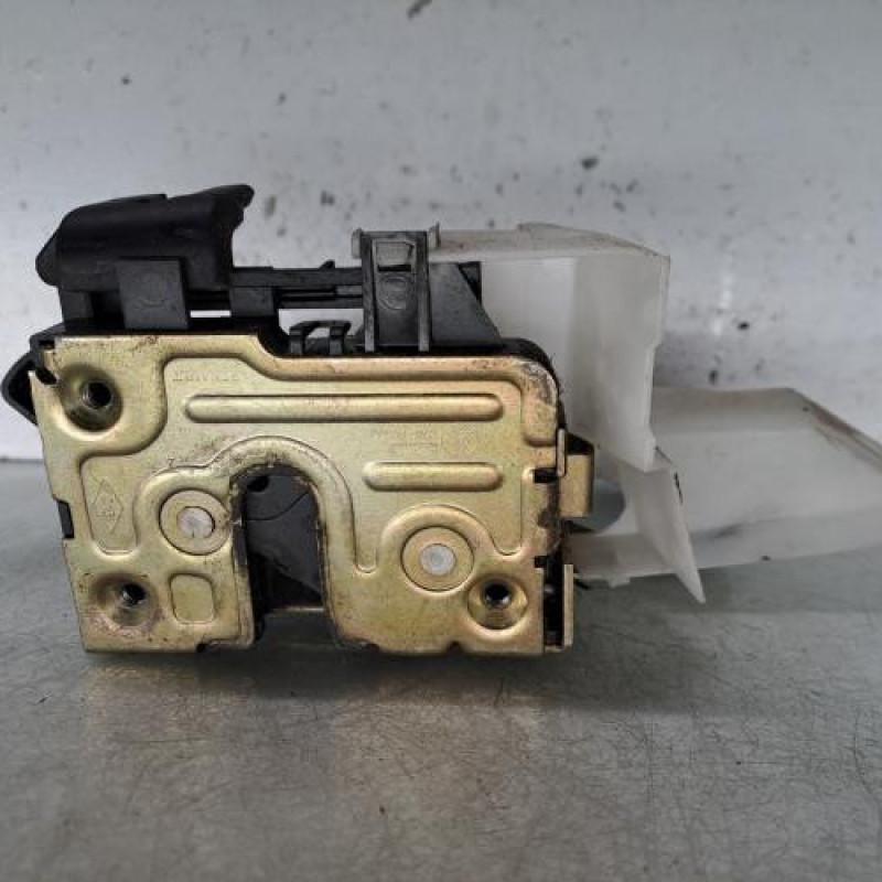 Serrure avant gauche RENAULT CLIO 2