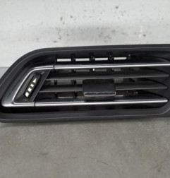 Aerateur tableau de bord avant droit PEUGEOT 308 2 Photo n°1