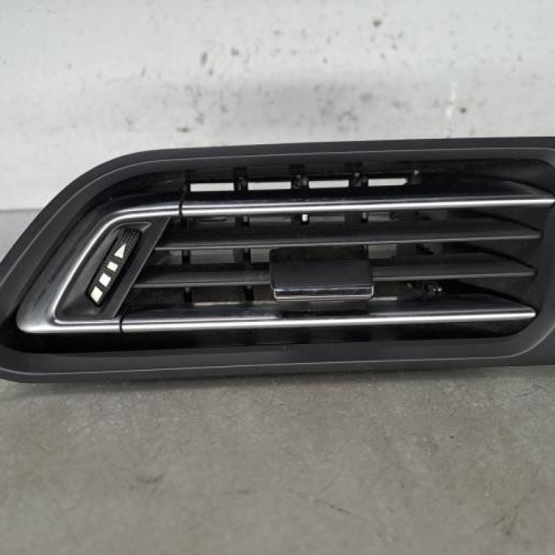 Aerateur tableau de bord avant droit PEUGEOT 308 2