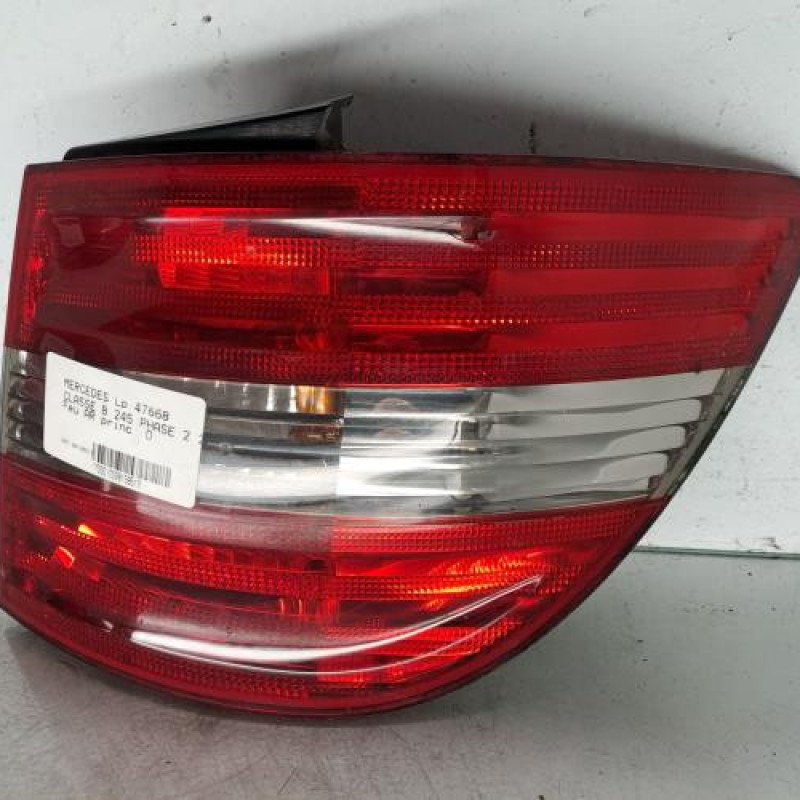 Feu arriere principal droit (feux) MERCEDES CLASSE B 245