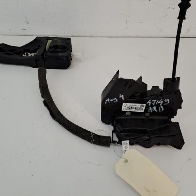 Serrure arriere droit RENAULT MEGANE 4