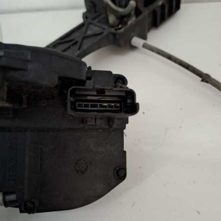 Serrure arriere droit NISSAN QASHQAI 1